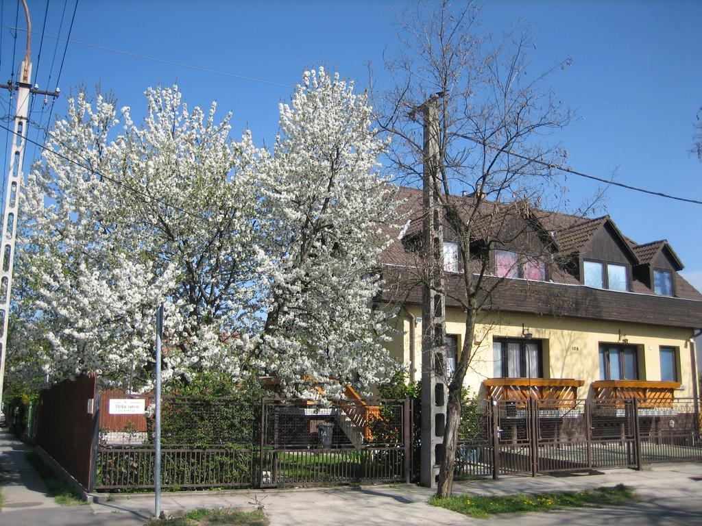 St. Michael Apartman Budapest Exteriör bild